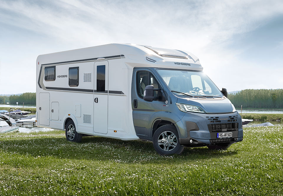 Interieur eines WEINSBERG Wohnmobils der Modellreihe CaraSuite